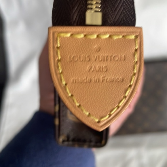 Louis Vuitton Toiletry Pouch on Chain - Picture 15 of 15